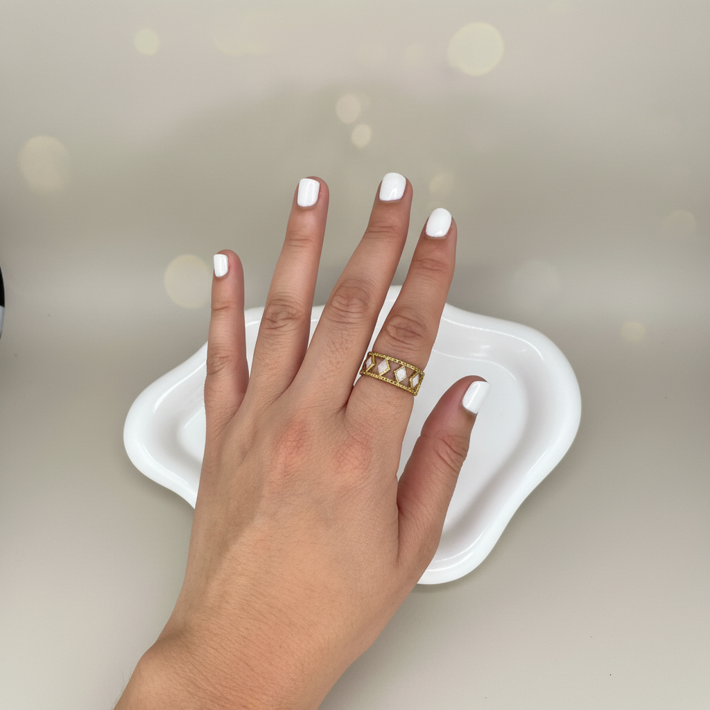 White Eclipse Gold Ring