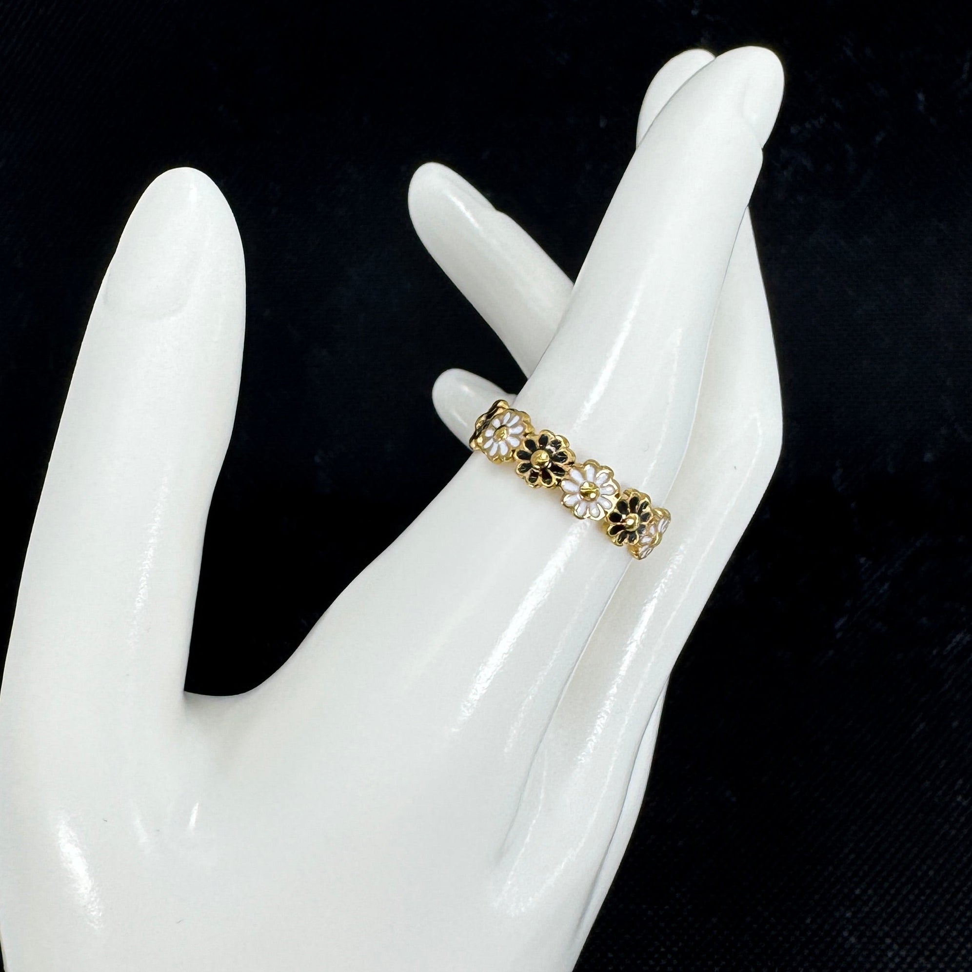 Midnight Bloom Floral Gold Ring